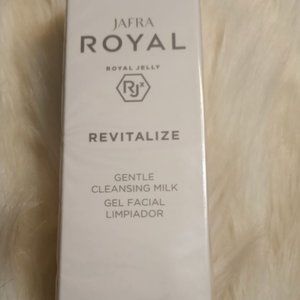 Jafra ROYAL Gentle Cleaning Milk Gel Facial